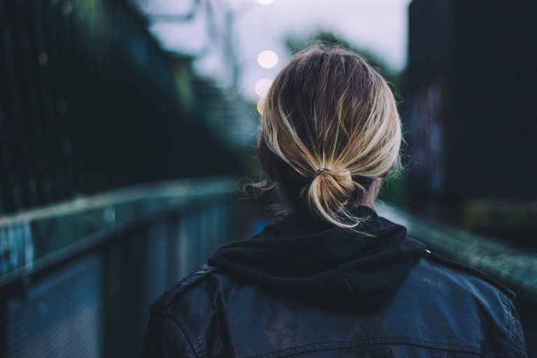 Ma double vie secrète : cette nuit à 4 à Bruxelles où j’ai trompé mon mari sans remords