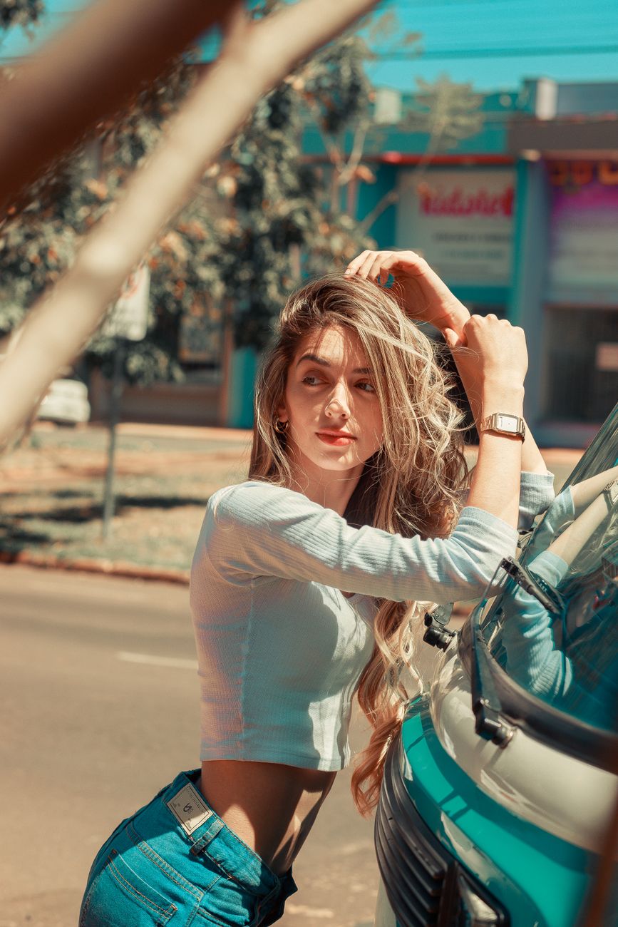 Jeune femme séduisante