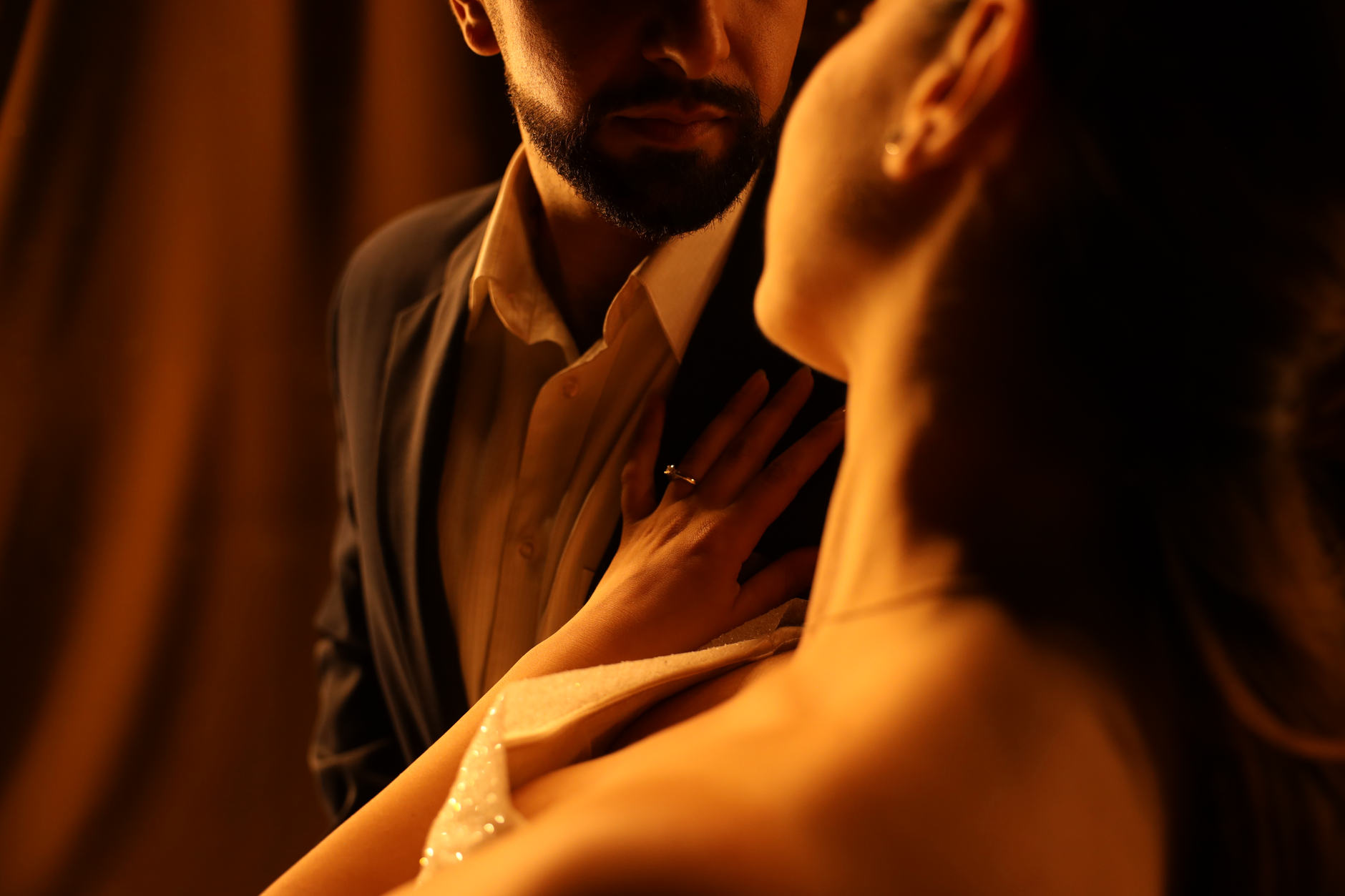Jeune femme séduisante